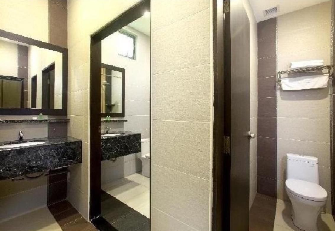Yangtze Hotel 长江酒店 Johor Bahru Exterior photo